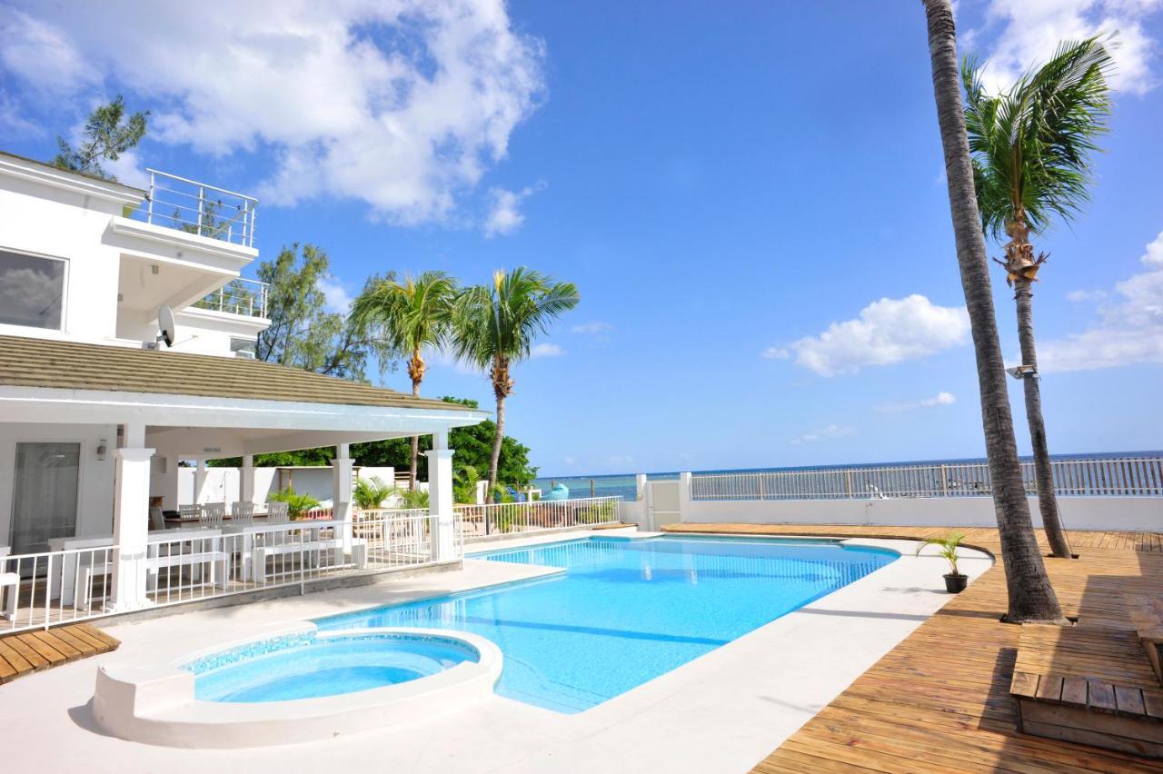 The Beach House - West Coast Mauritius ริวิแยร์นัวร์ ภายนอก รูปภาพ