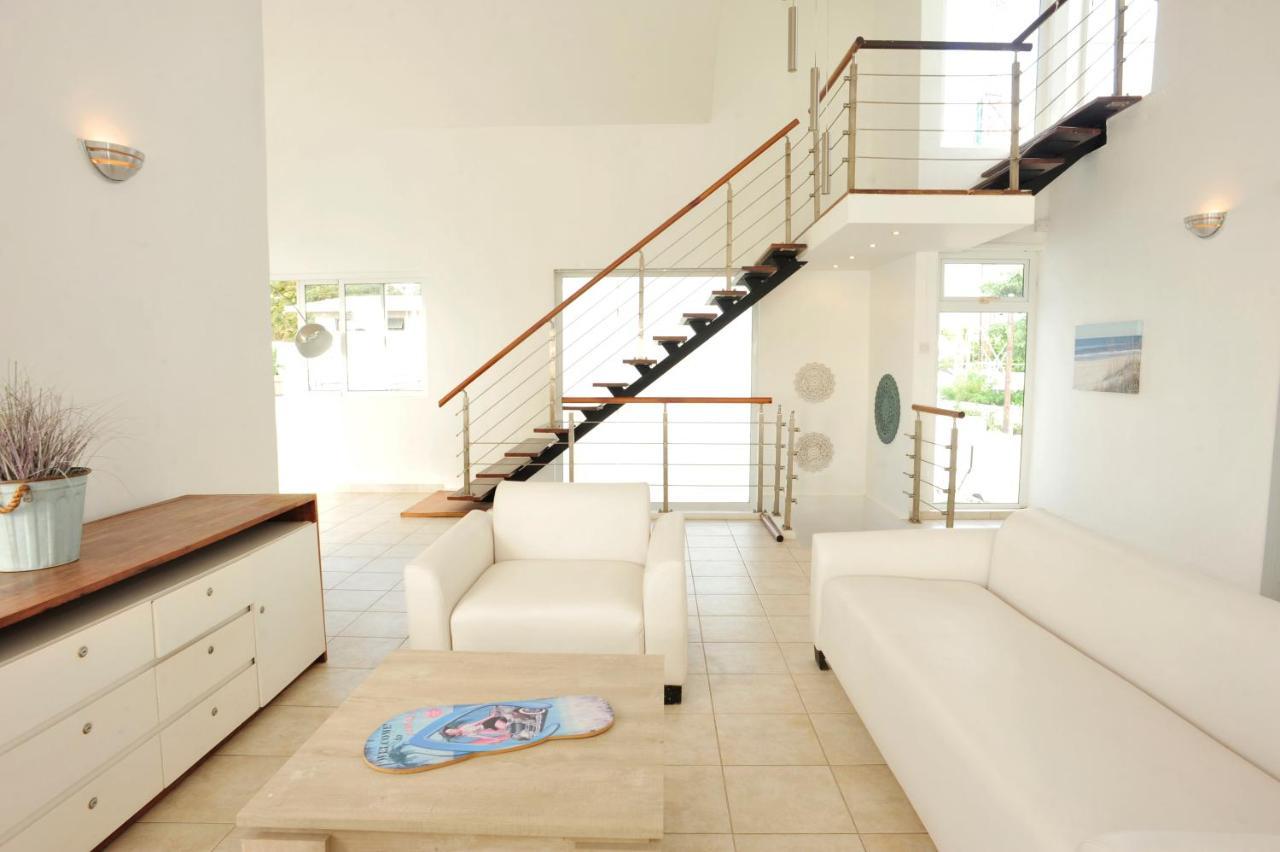 The Beach House - West Coast Mauritius ริวิแยร์นัวร์ ภายนอก รูปภาพ