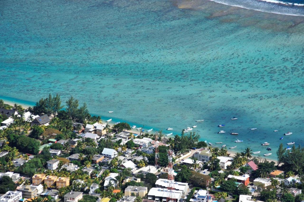 The Beach House - West Coast Mauritius ริวิแยร์นัวร์ ภายนอก รูปภาพ